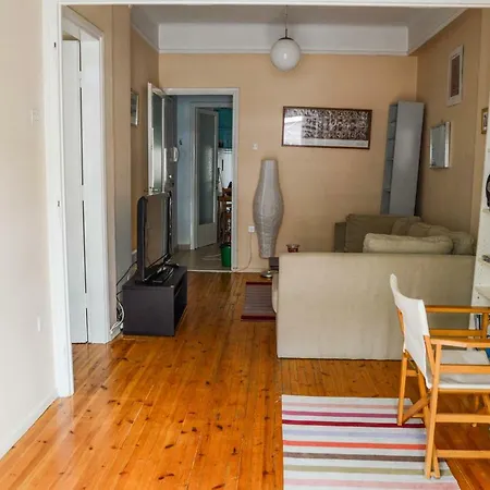 An For 2-4 Friends. Appartement